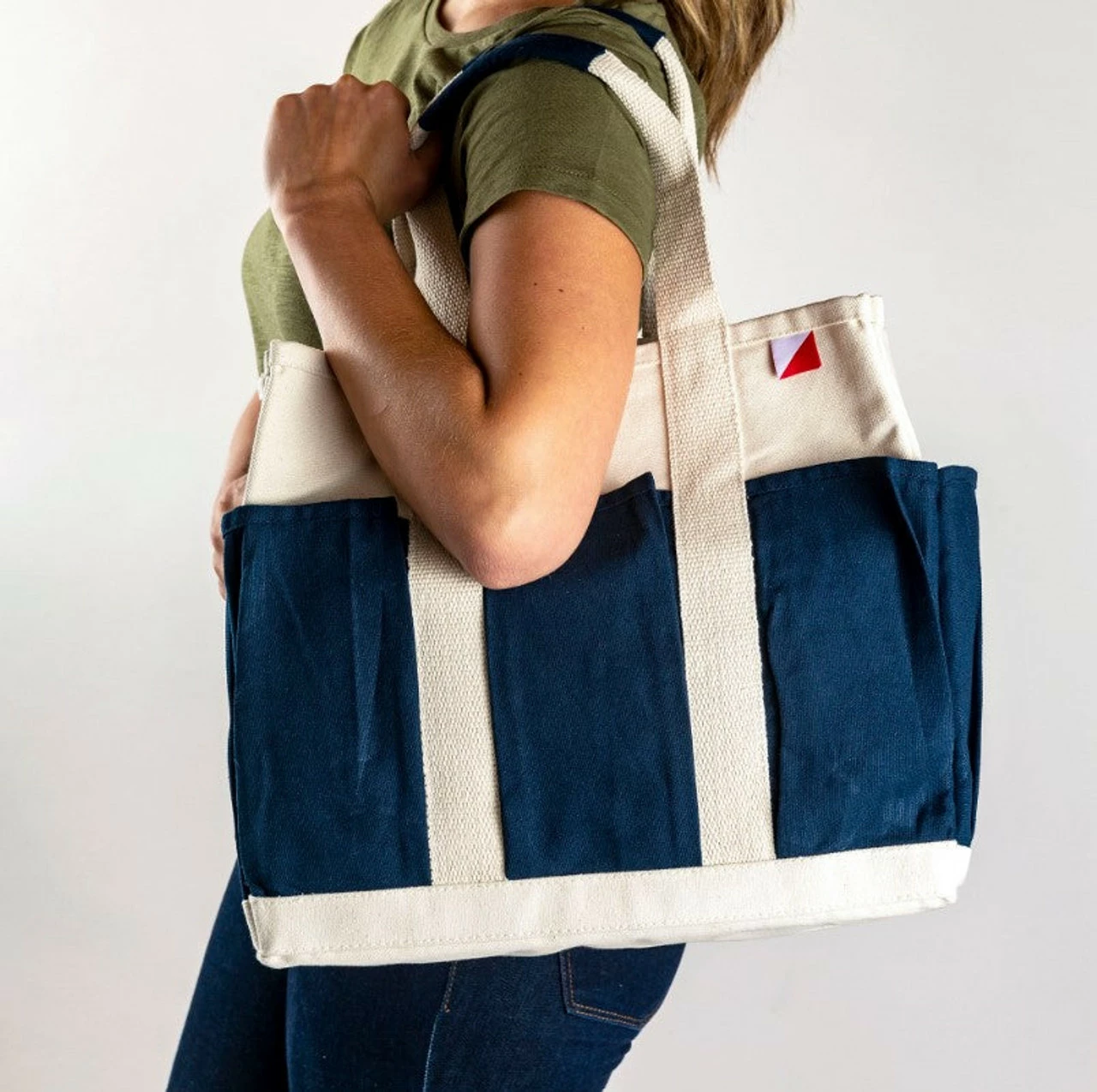 Shore Bags® Medium Pocket Tote - Natural/Navy 6 Shore Bags® Medium Pocket Tote - Natural/Navy - Image 6