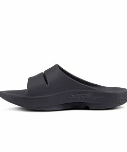 OOfos Ooahh Sport Slide - Matte Black -SUNFLOW Shop f0a16a0891191428ccc3ac04a0da3cac 98674.1669760531